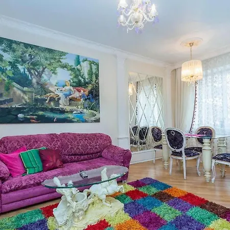 Apartment In The Heart Of On Karl Marx Street Minsk