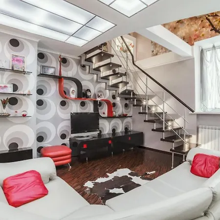 Apartment In The Heart Of On Karl Marx Street *